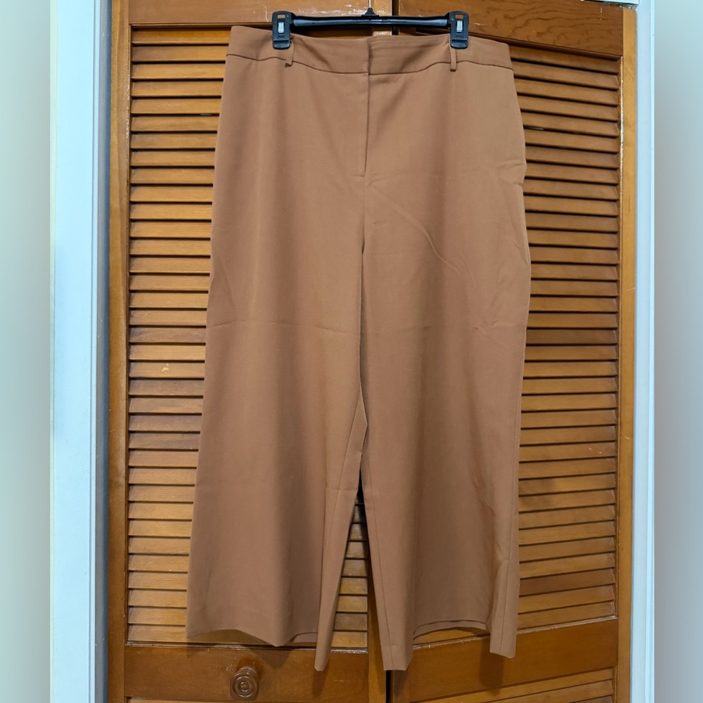 ANTONIO MELANI Size 16 Wide Leg chino Pants in Brown with pockets. Gently used.